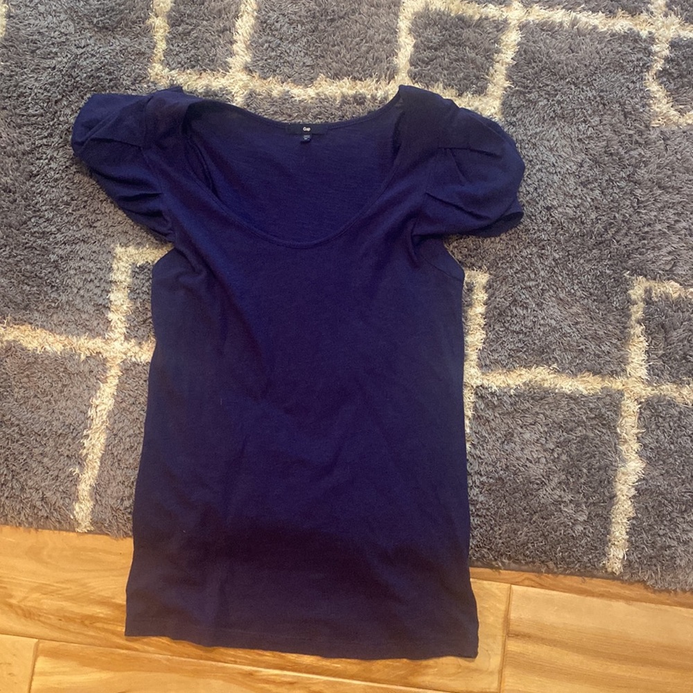 3/$8 Gap Shirt